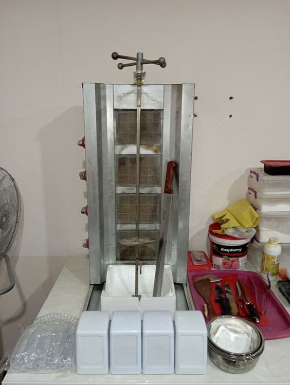 Lavash aparat kerakli aspoblari bilan — 2