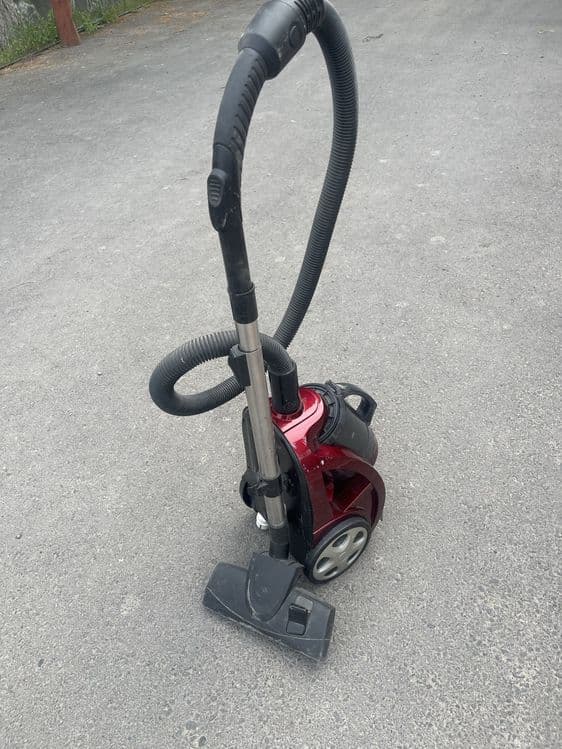 Полдаетс пылесос — 1