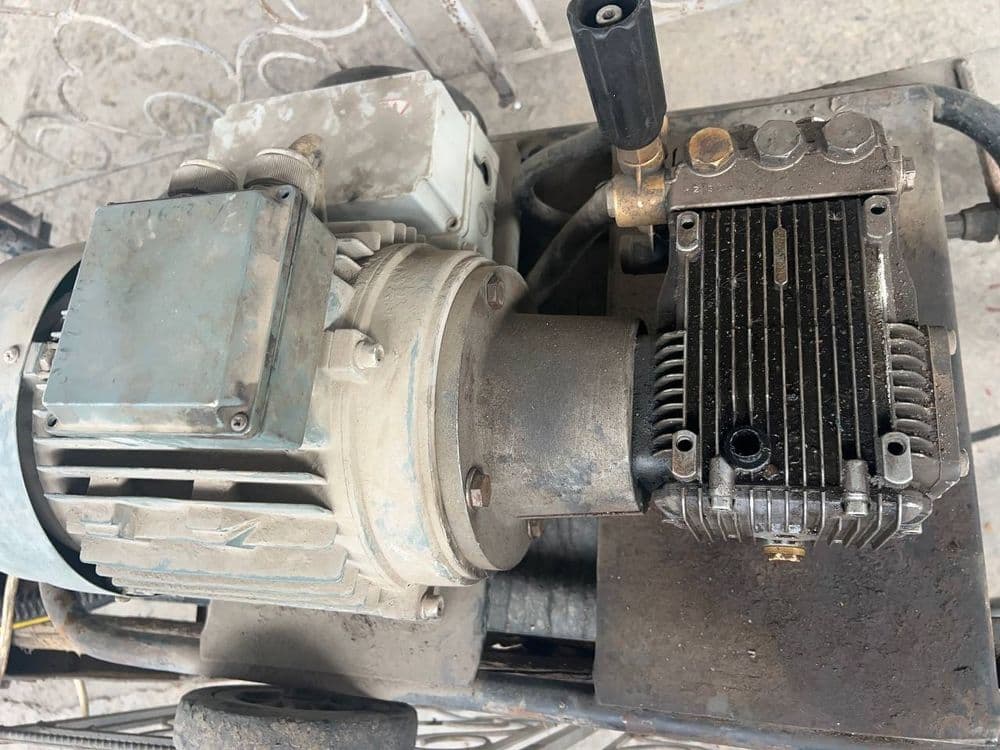 200–300 bar gacha suv bosimi
Avtomobil, fasad, yo‘l va texnikalarni yu — 4