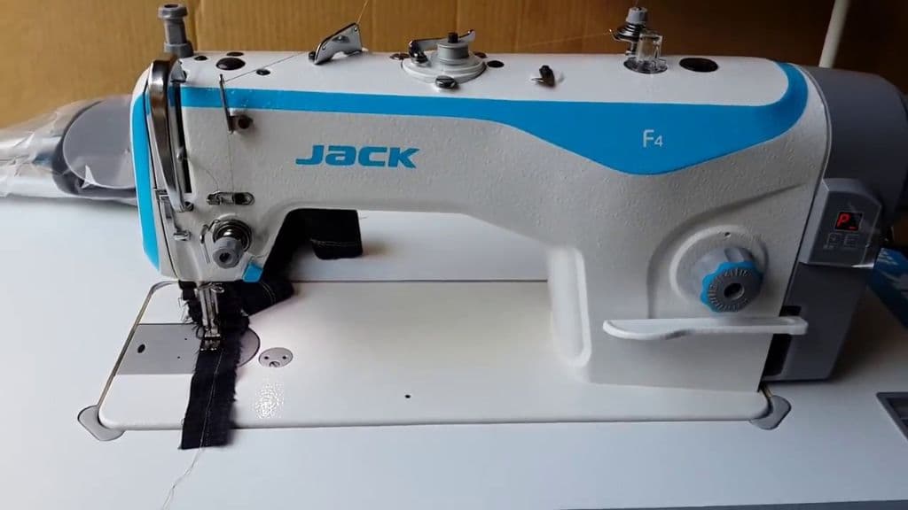 Тикув машинаси Jack F4