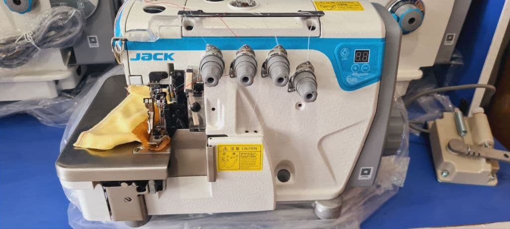 Jack E4 S — 1