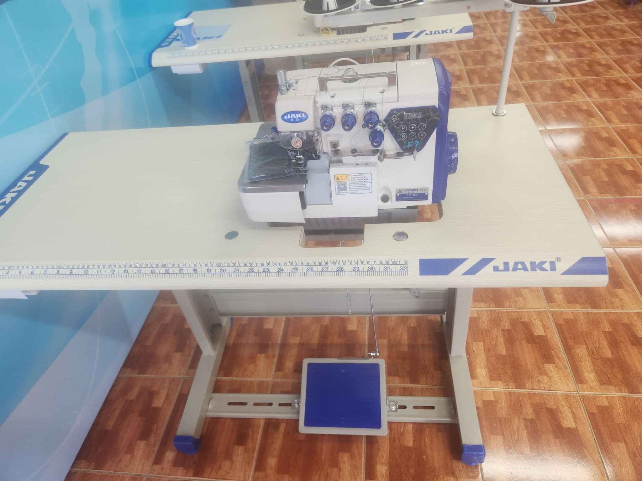 Тикув машинаси Jaki F7x4-D averlo