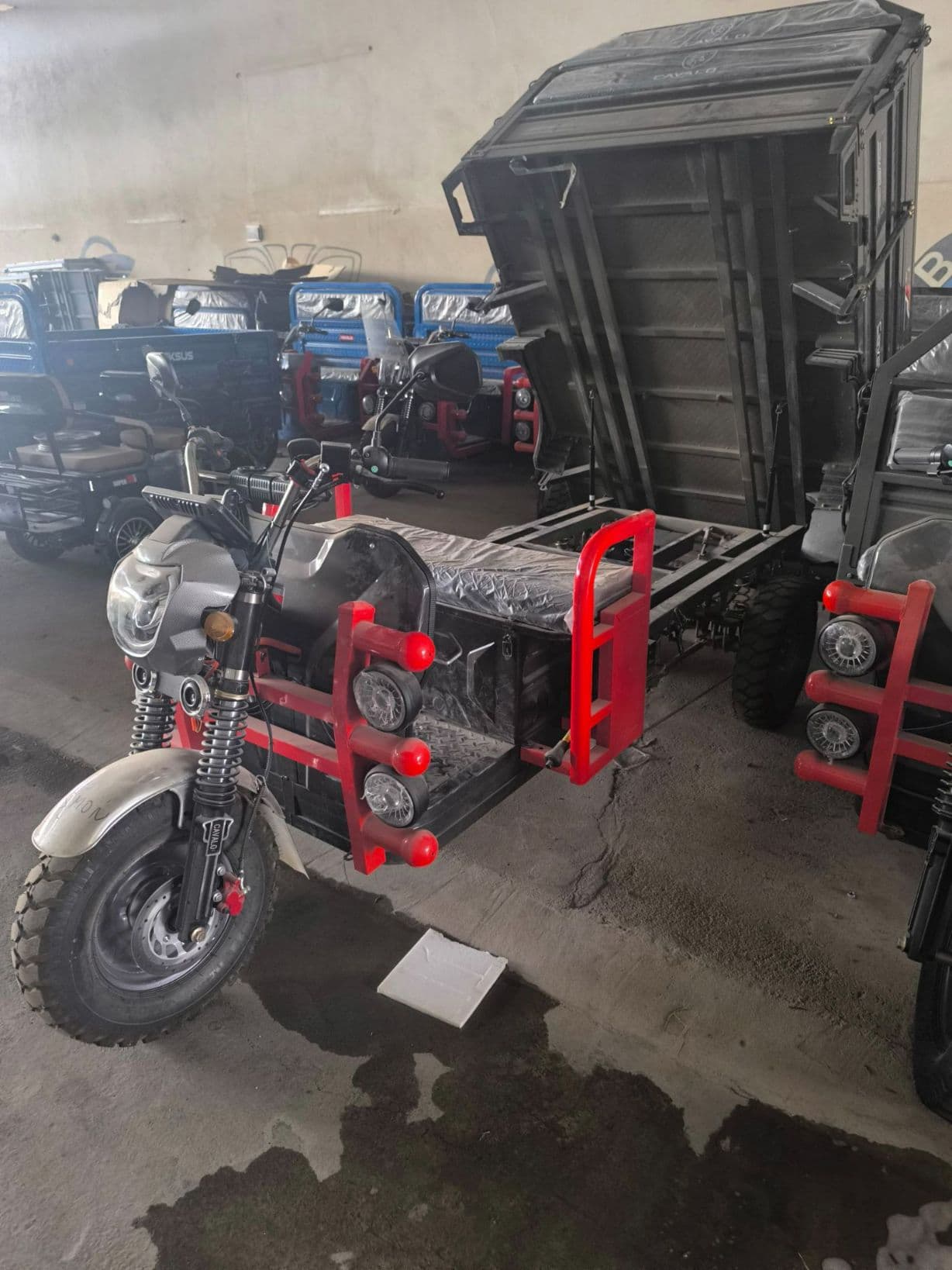 Uch g`ildirakli yuk motoroleri — 1
