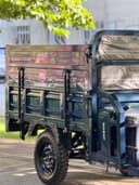 Уч ғилдиракли электро моторойллер
