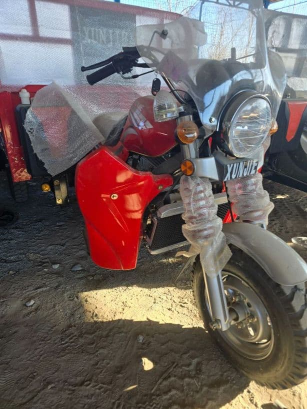 Uch g'ildirakli moto — 1