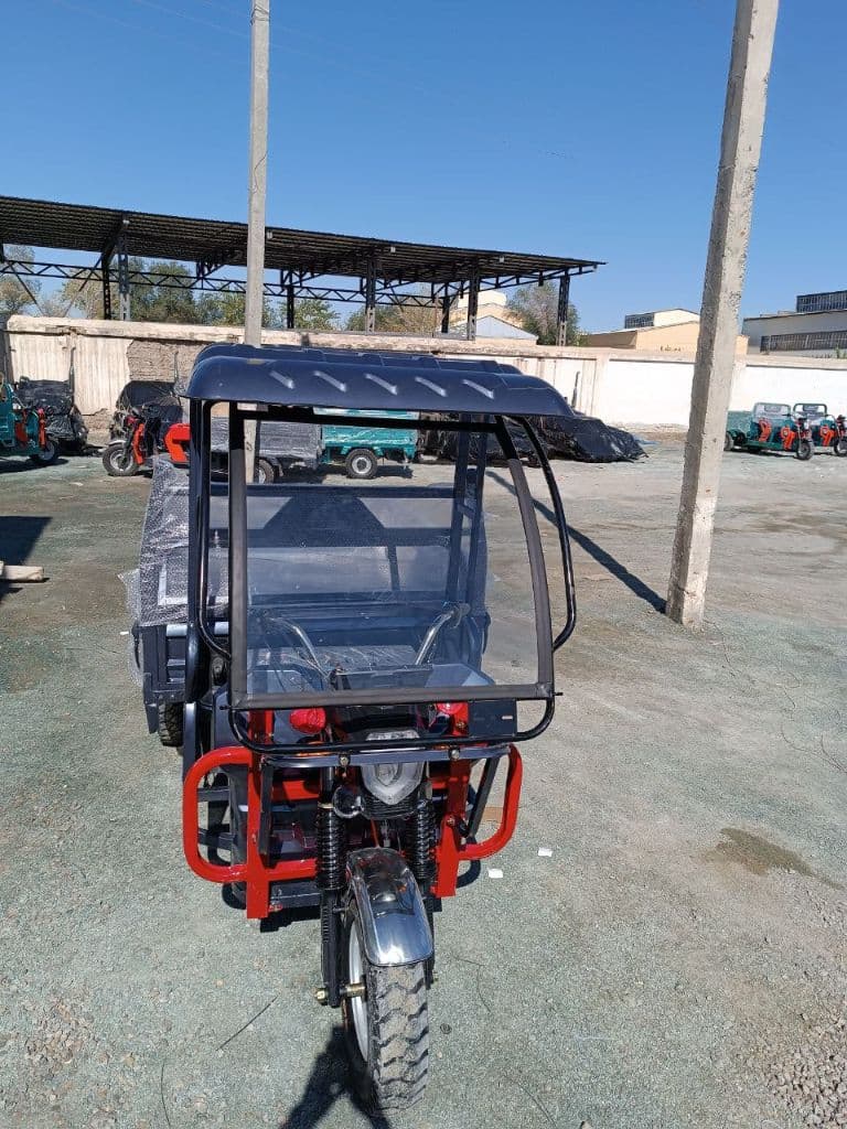 Uch G'ildirakli yuk motorolleri FEYSAL — 1