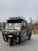 Uch g'ildirakli yuk tashishga mo'ljallangan motosikllar