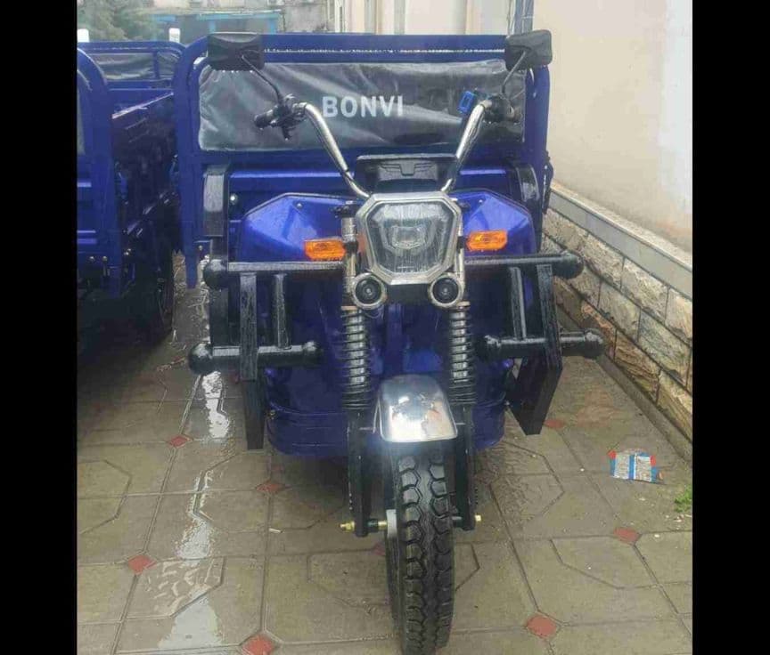 Uch g'ildirakli moto — 1
