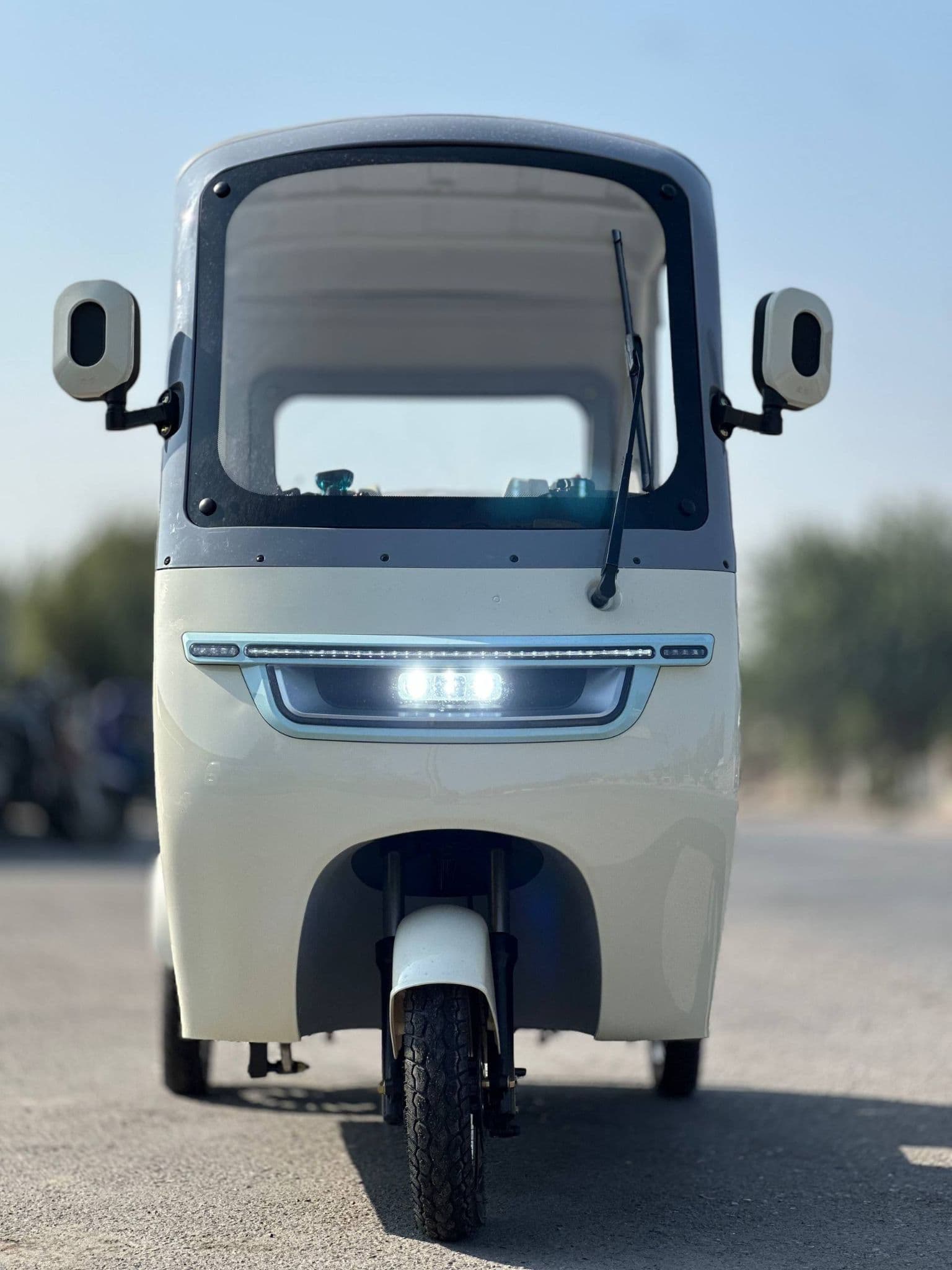 UCH G'ILDIRAKLI ELEKTROMOTOTRANSPORT — 1