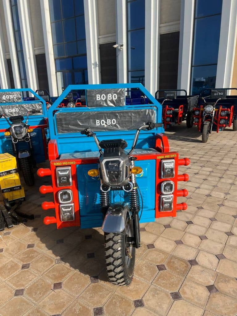 BOBO MOTOROLLER — 1