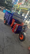 Электроциклы трехколесные Номинальное напряжение (1500W-2000W) 60V-72V 6шт аккумулятор 38850 кг