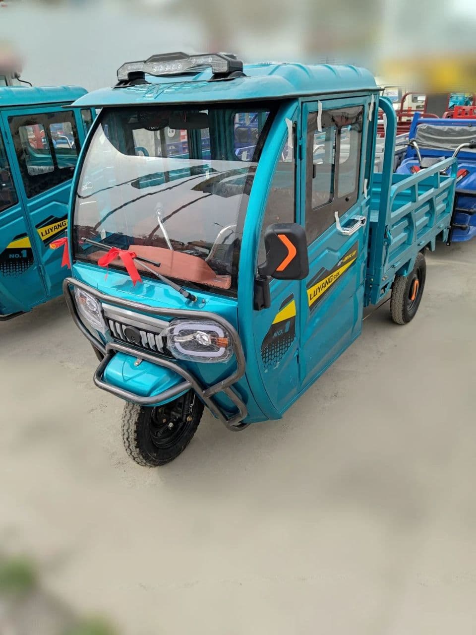 Kabinali yuk motorolleri — 1