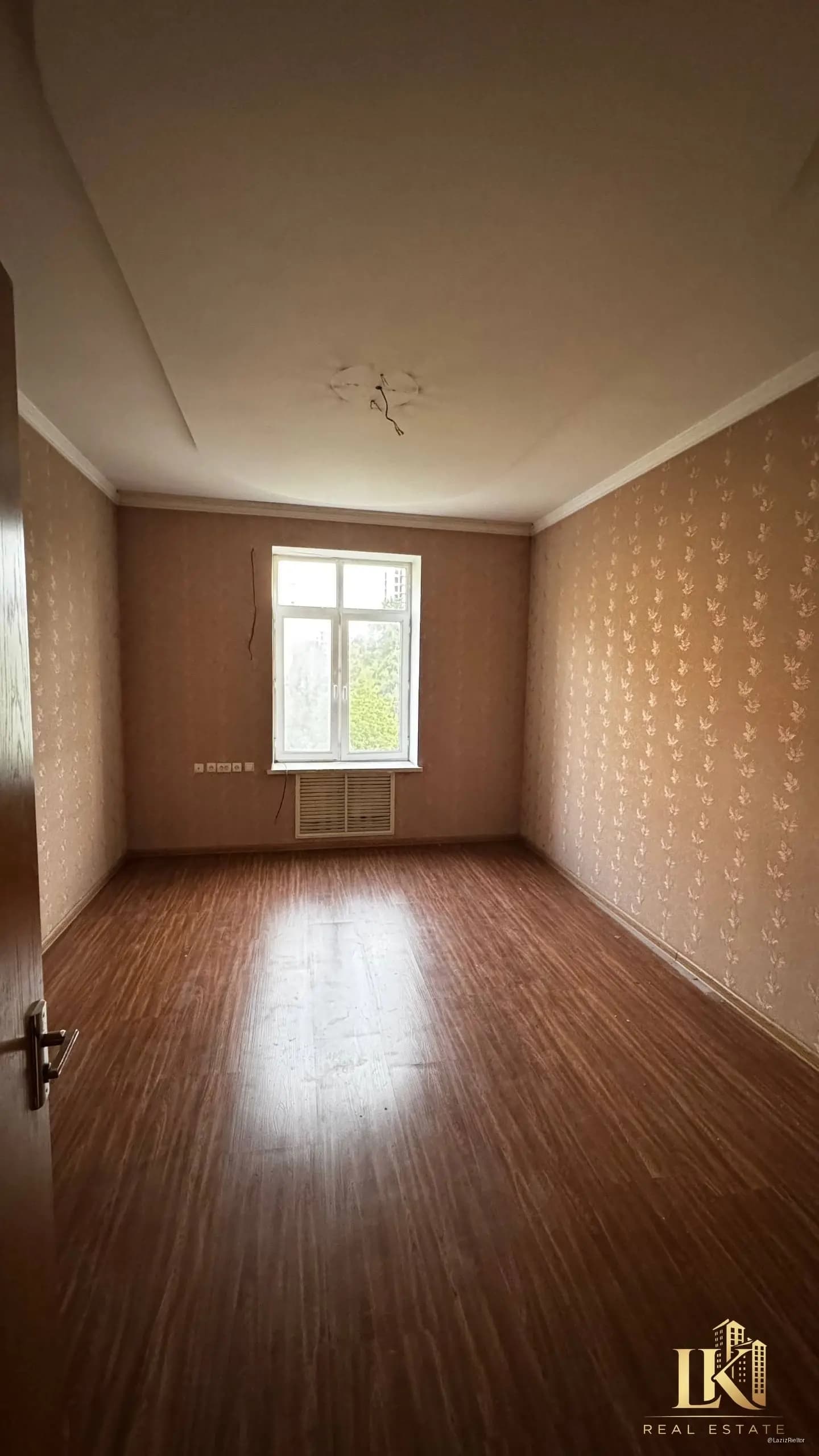 #9852 Продаётся: Шайхантахурский район Ц-12 , Лабзак , парк Анхор — 1