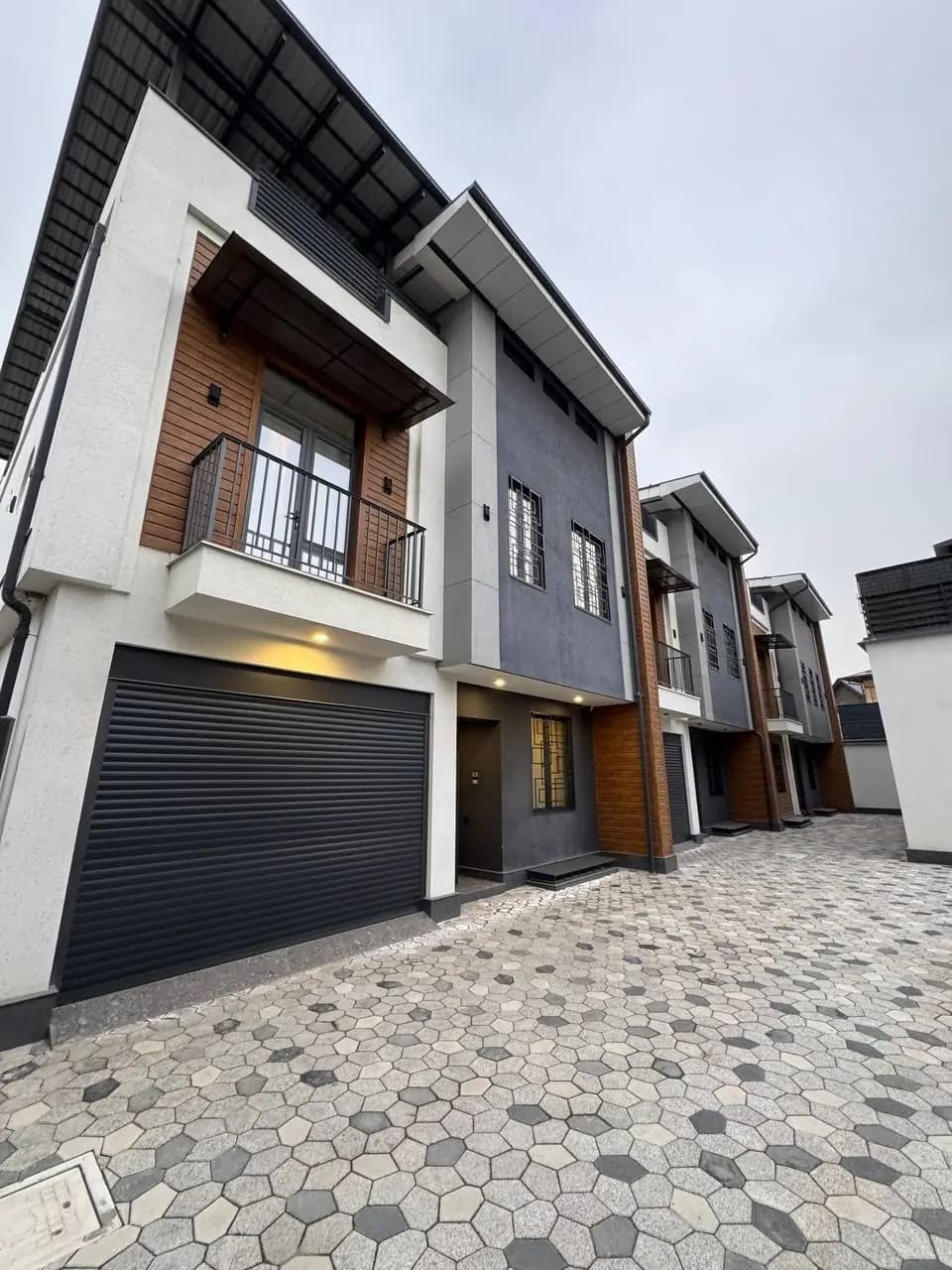 🏡 Срочно продаётся современный дом! — 1