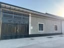 Янги Тошкент туманида 9 соткали 5 хонали коробка ховли сотилади.