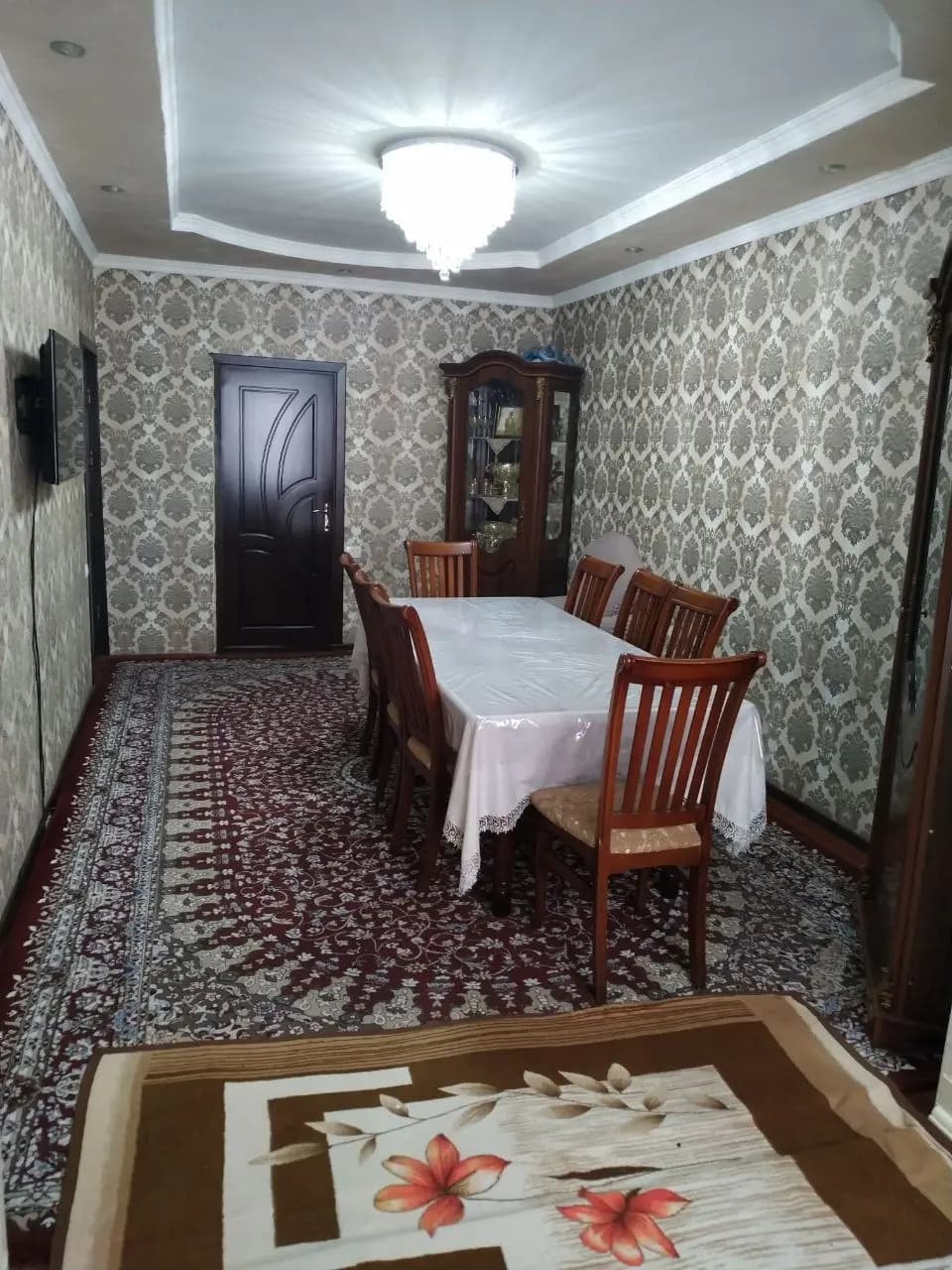 Яшнобод район прадается квартира 3 ком.н — 1