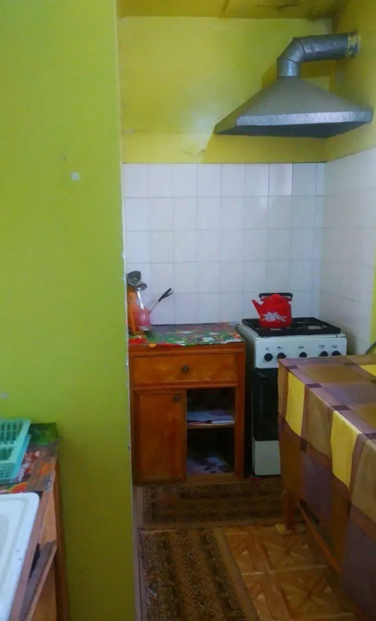 3/8/9 Жарарык Янги Ташми Беруни метро якин Оила ва кизларга350y.e. — 1