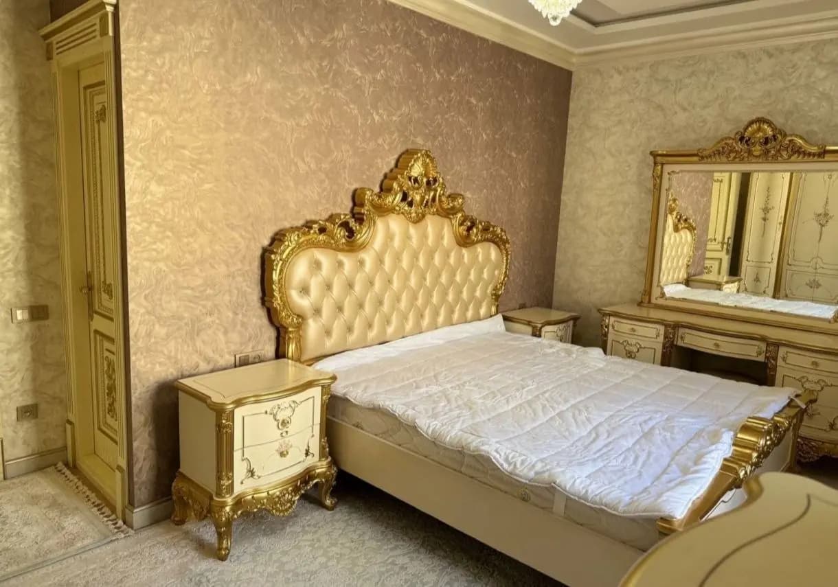 Сдаётся люкс кивартира сагбон баурум навастиройка дом 4 комнита цена 1500y.e. есть передаплата услуга агентство 50% — 1