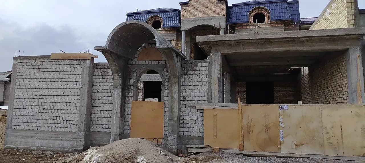 Охунбобоевда 4 сотихли каробка уй срочно сотилади — 1