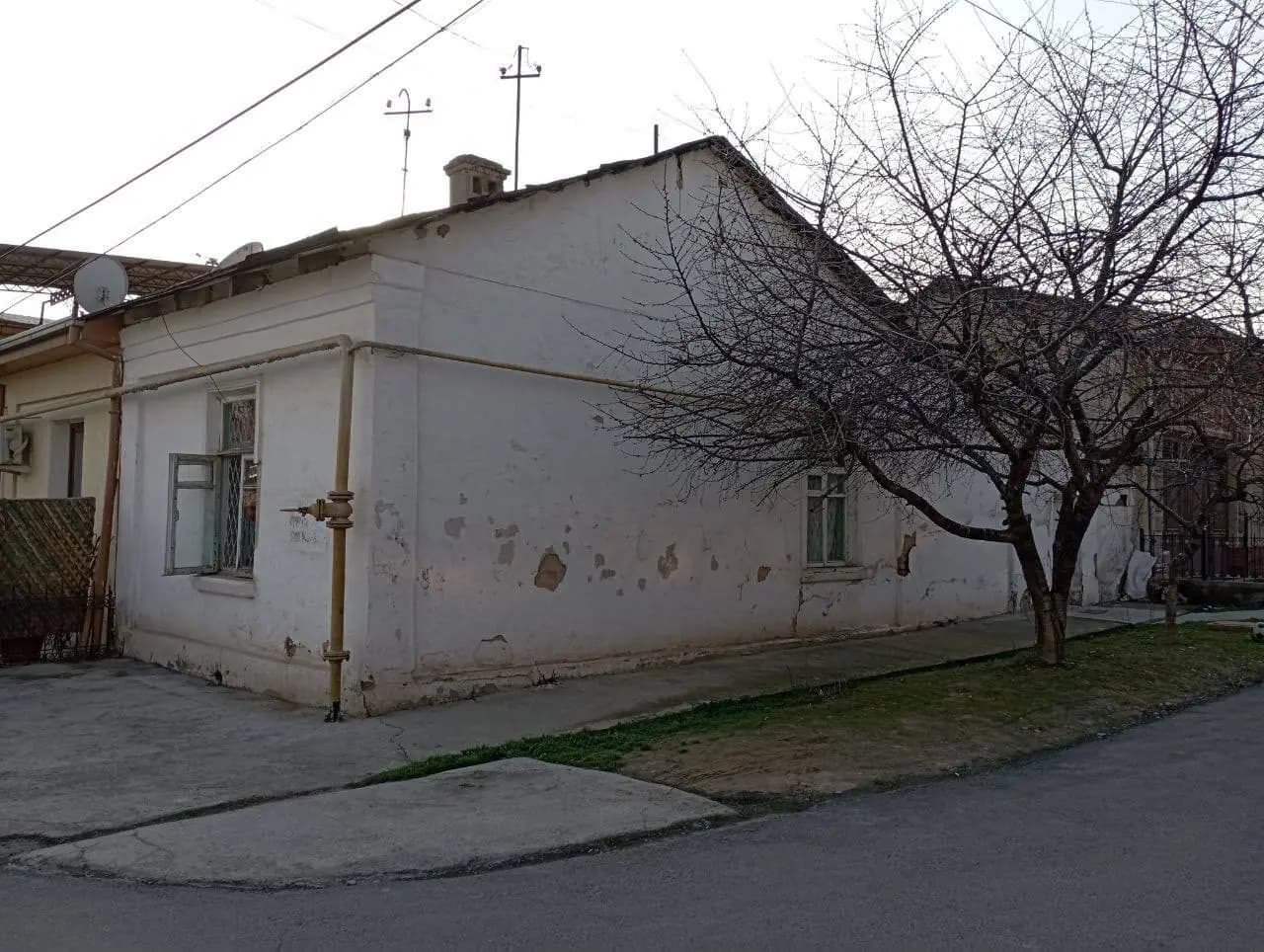 Юнусобод Чинобод санатория угловой жой сотилади — 1