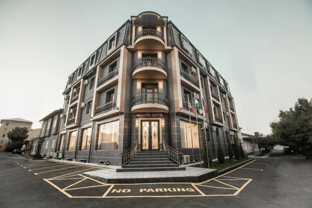 Manifa Hotel — 1