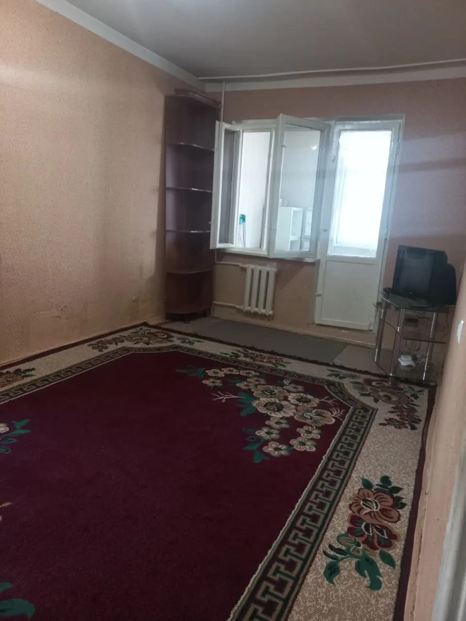 1 хонали сотилади Тинчлик метро — 1
