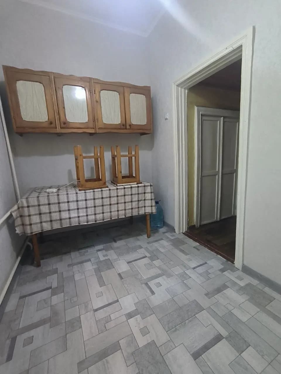 Бий Ориентир Институт Дипломатии. 2/4/4  60м² сталинка. — 1