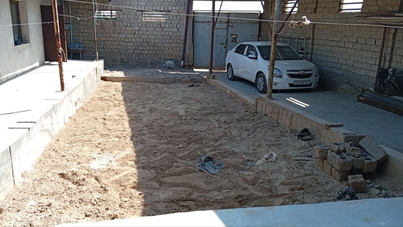 Nazarbekda hovli — 2