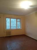 🏤Чил4.1\1\4/28m²Ориентир: Метро Мирзо Улугбек, БунёдкорРемонт: Без ремонта