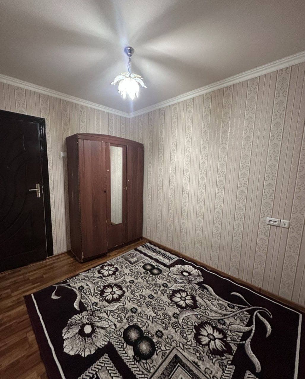 Kvartira sotiladi chilonzor 13 kvartal — 4