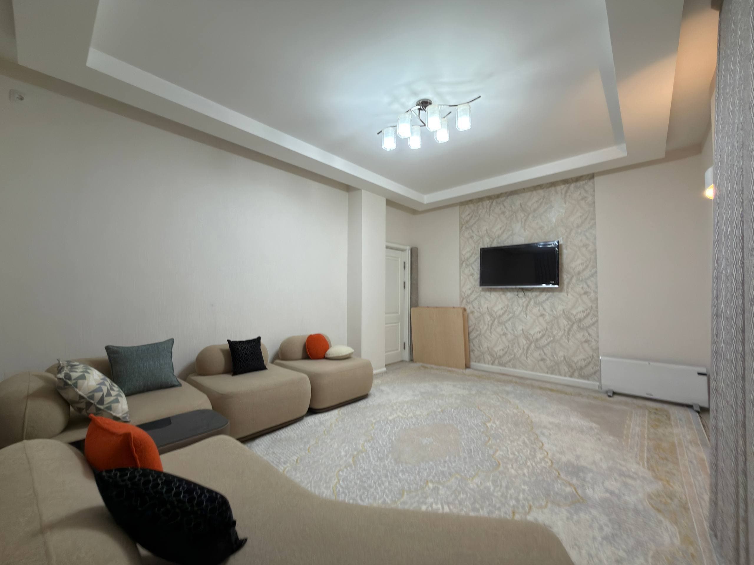 JK "Dream House", 2/6/10, Yakkasaroy — 2
