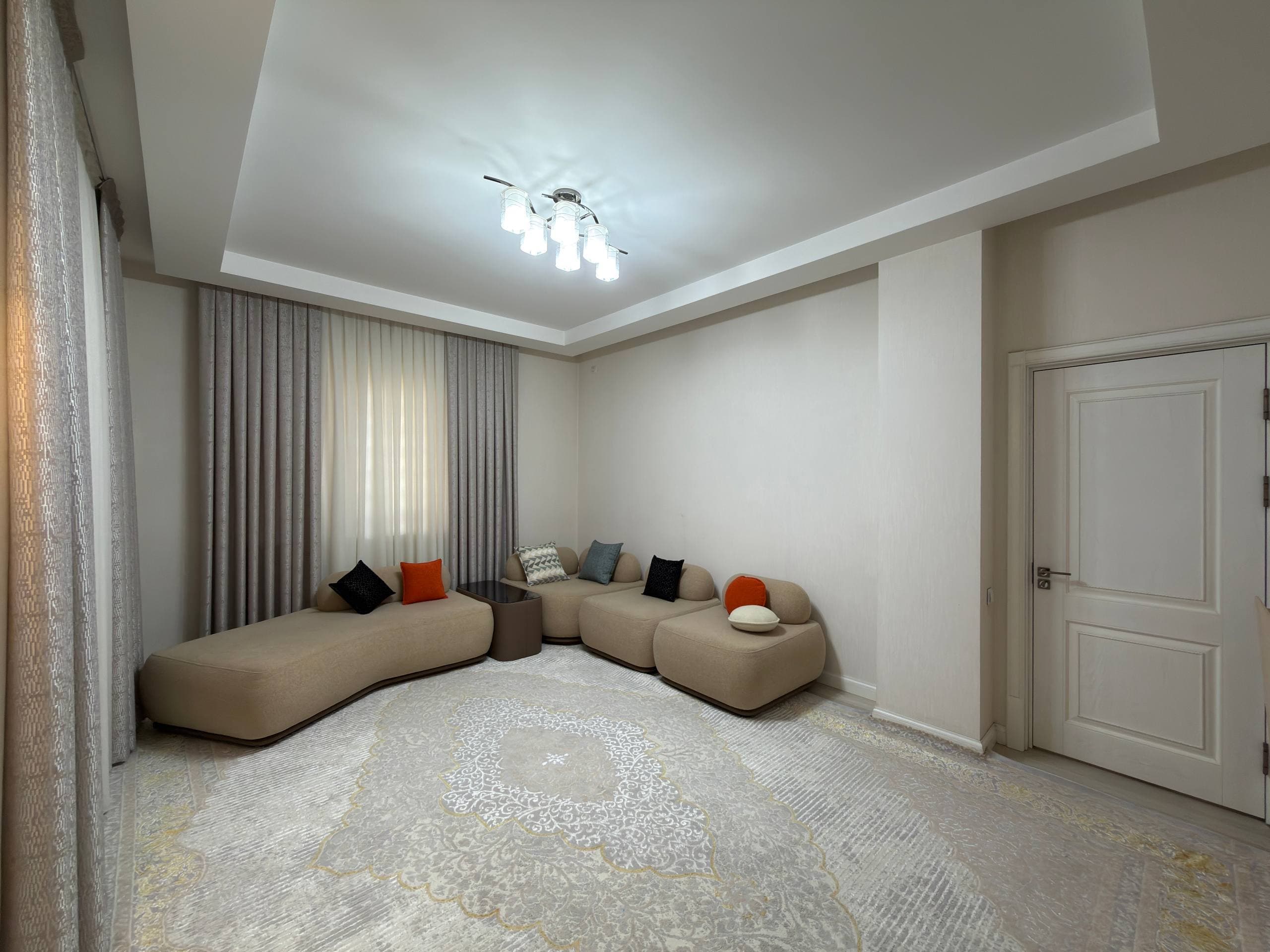 JK "Dream House", 2/6/10, Yakkasaroy — 3