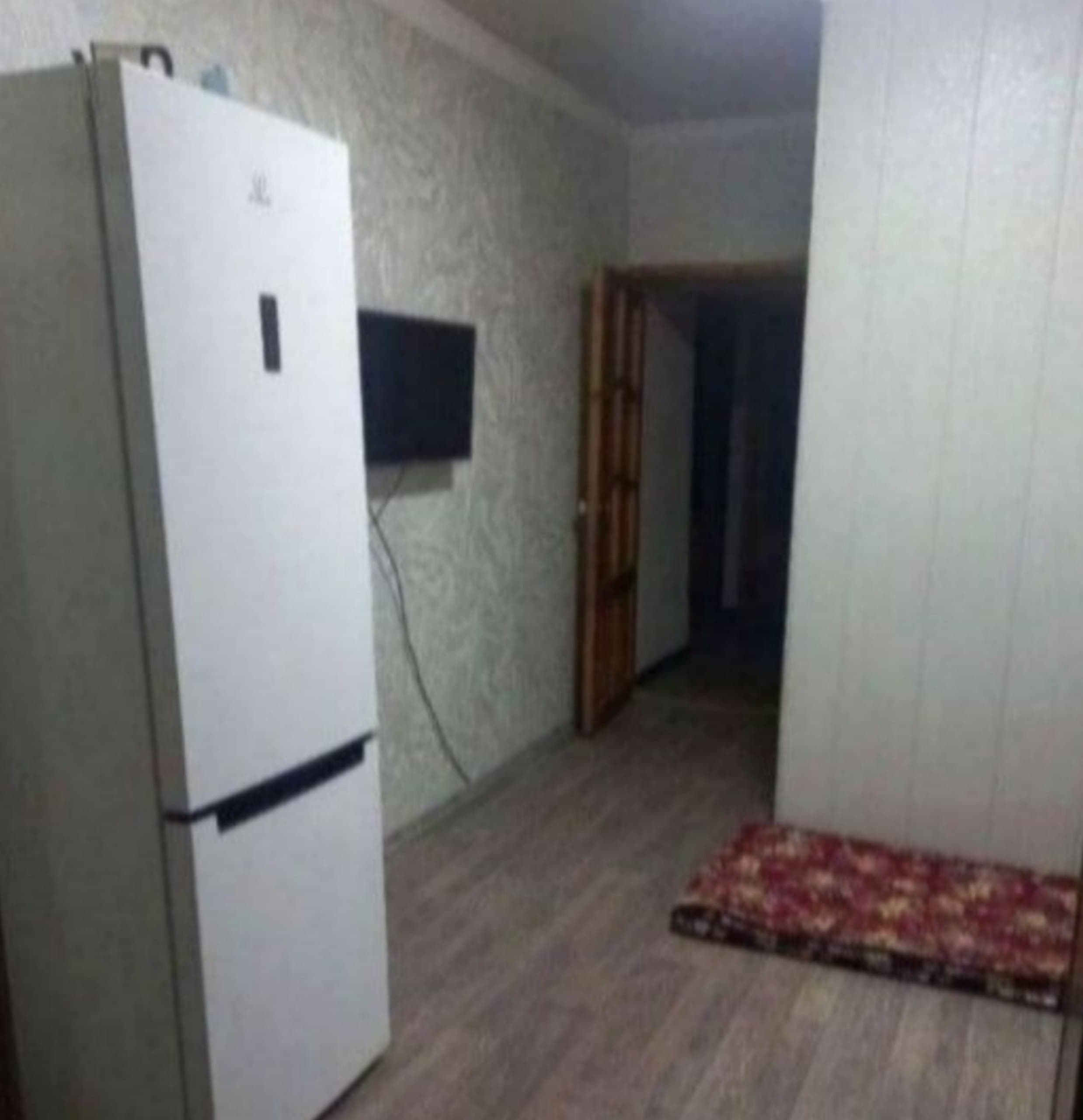 Продаётся Юнусабад 17кв 4/1/5 — 4
