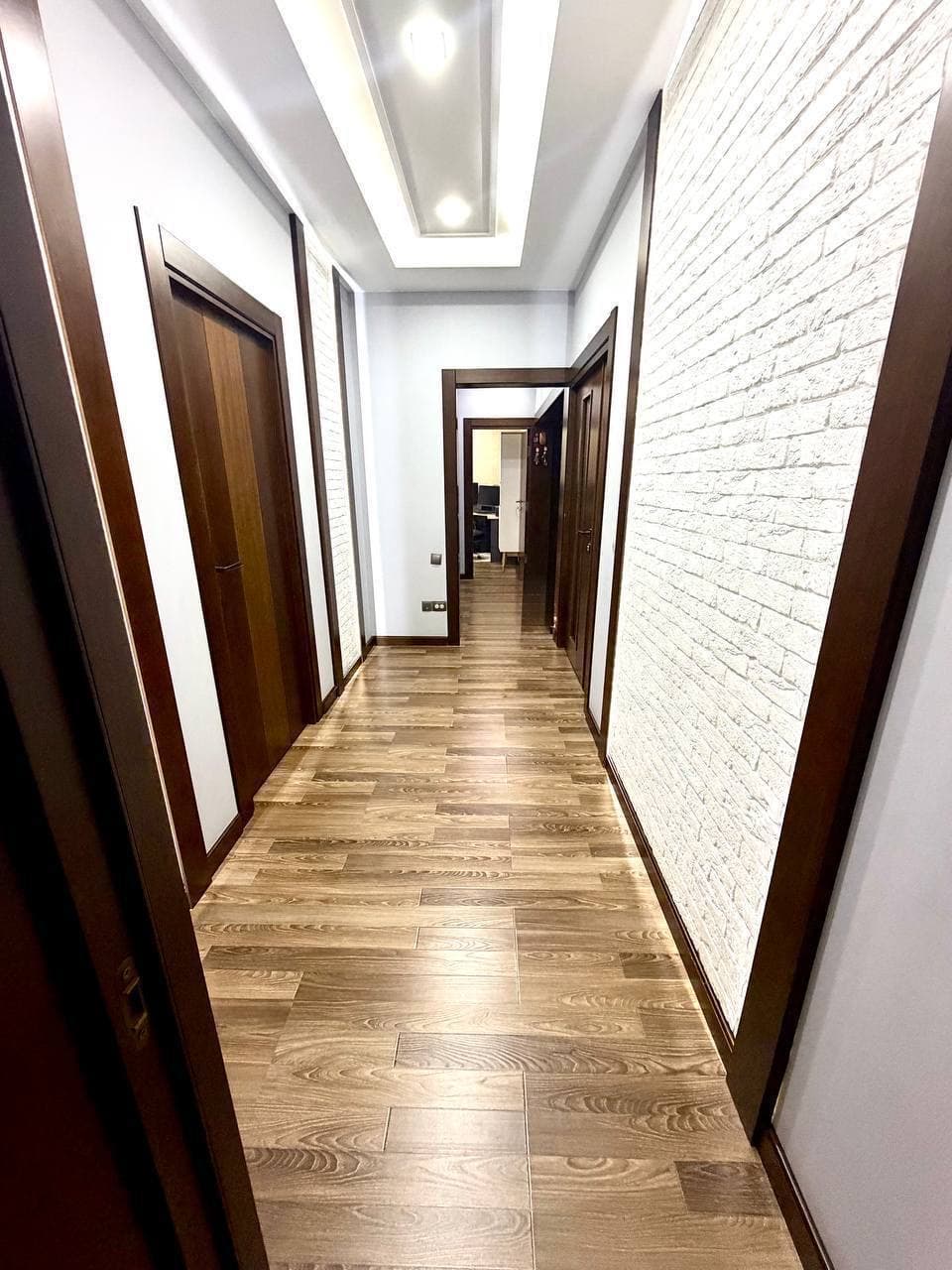 Продается 4 комнатная квартира ремонт ул.Нукусская — 4