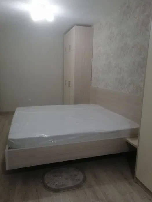 Oybek — 2