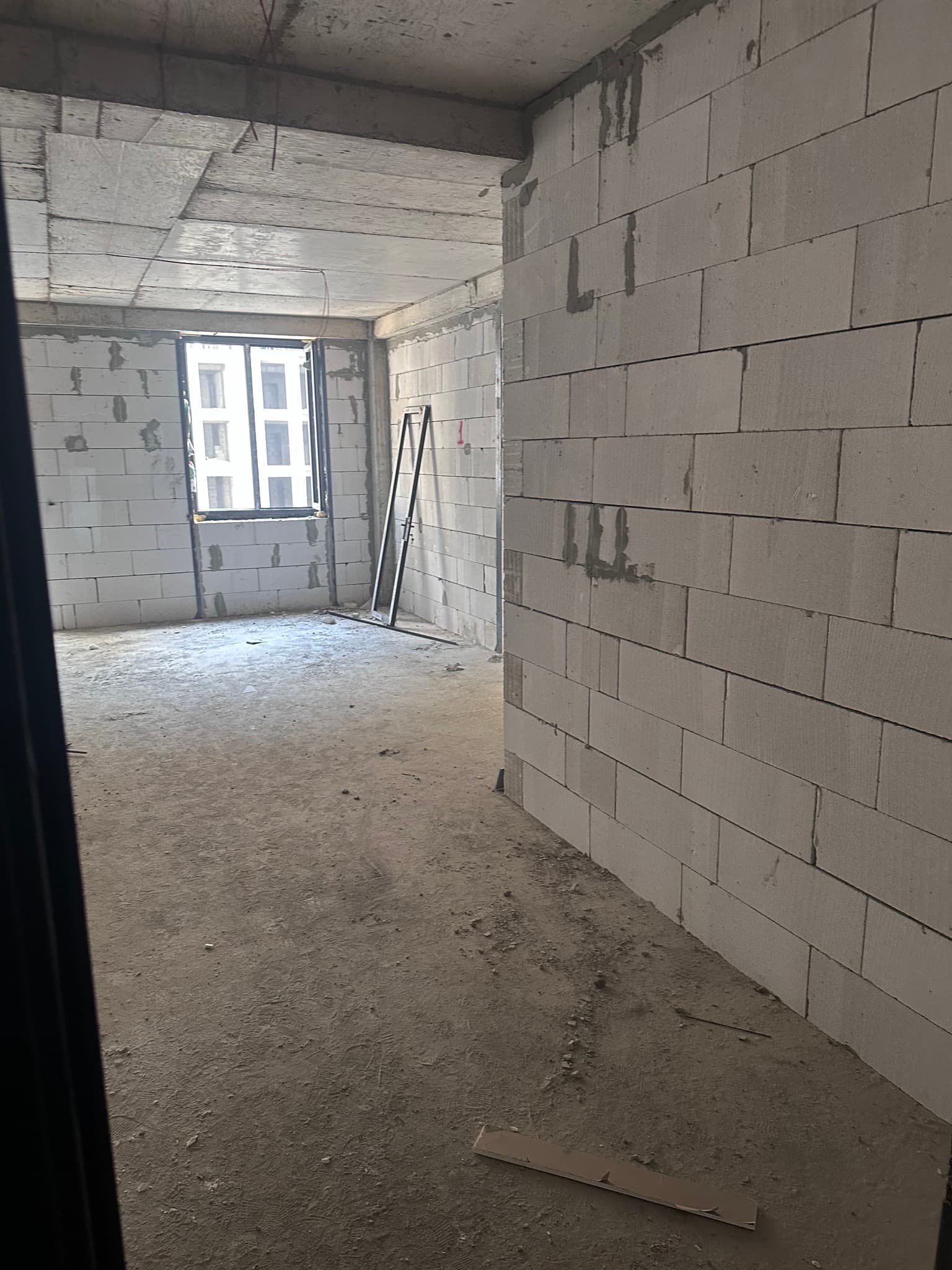 Olmos residensda 48 kv kvartira — 2