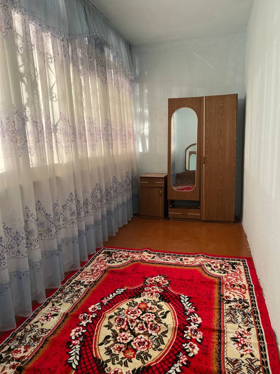 Medgorodok 1 xona 400y.e. oila qizlarga srochni — 6