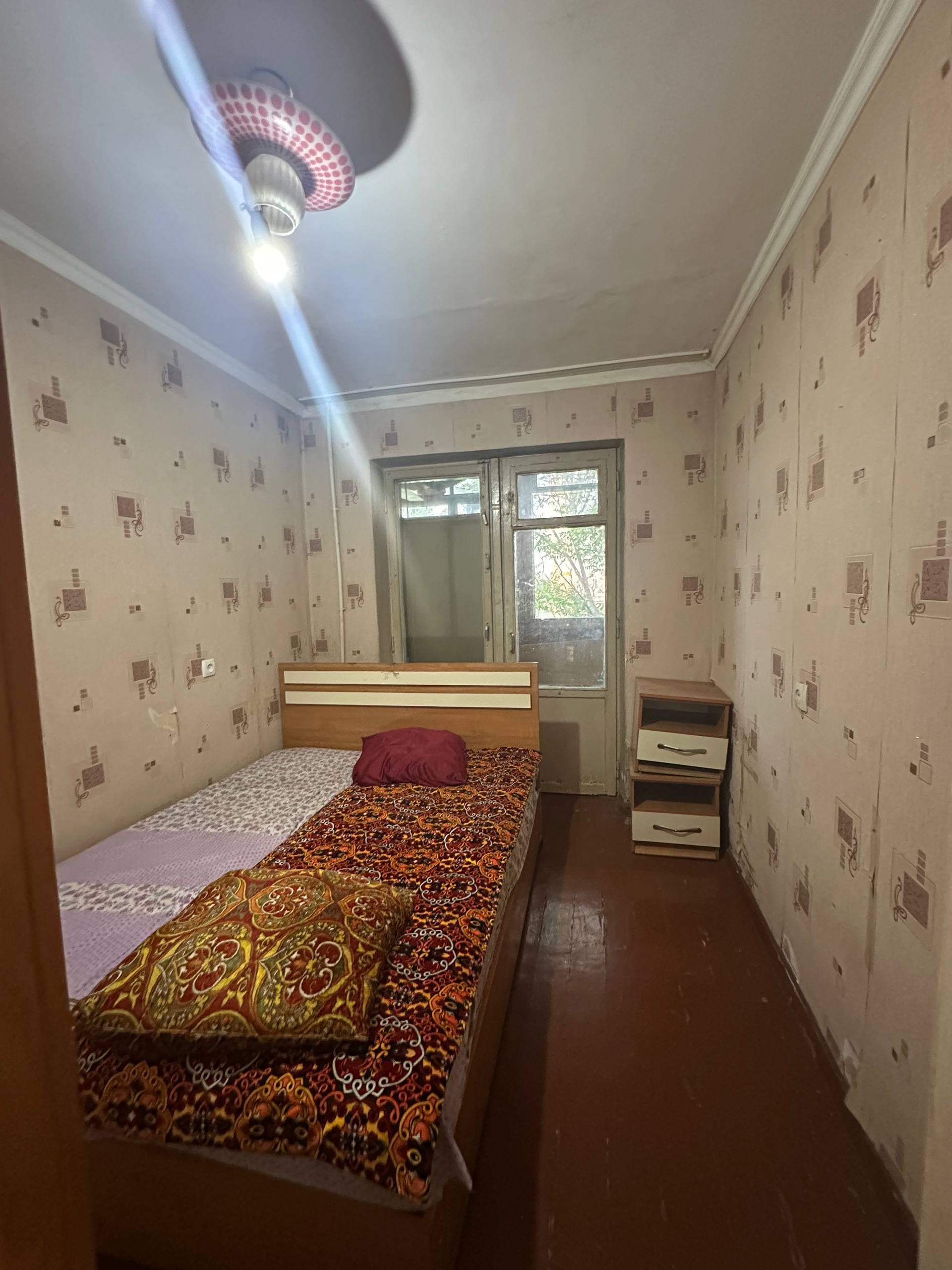 Arenda Chilonzor 2 kv Arnasoy koʻcha mirzo Ulugʻbek metro yaqin 2/4/4 400y.e. bollaga berildi oialga ham +998998400906 — 2