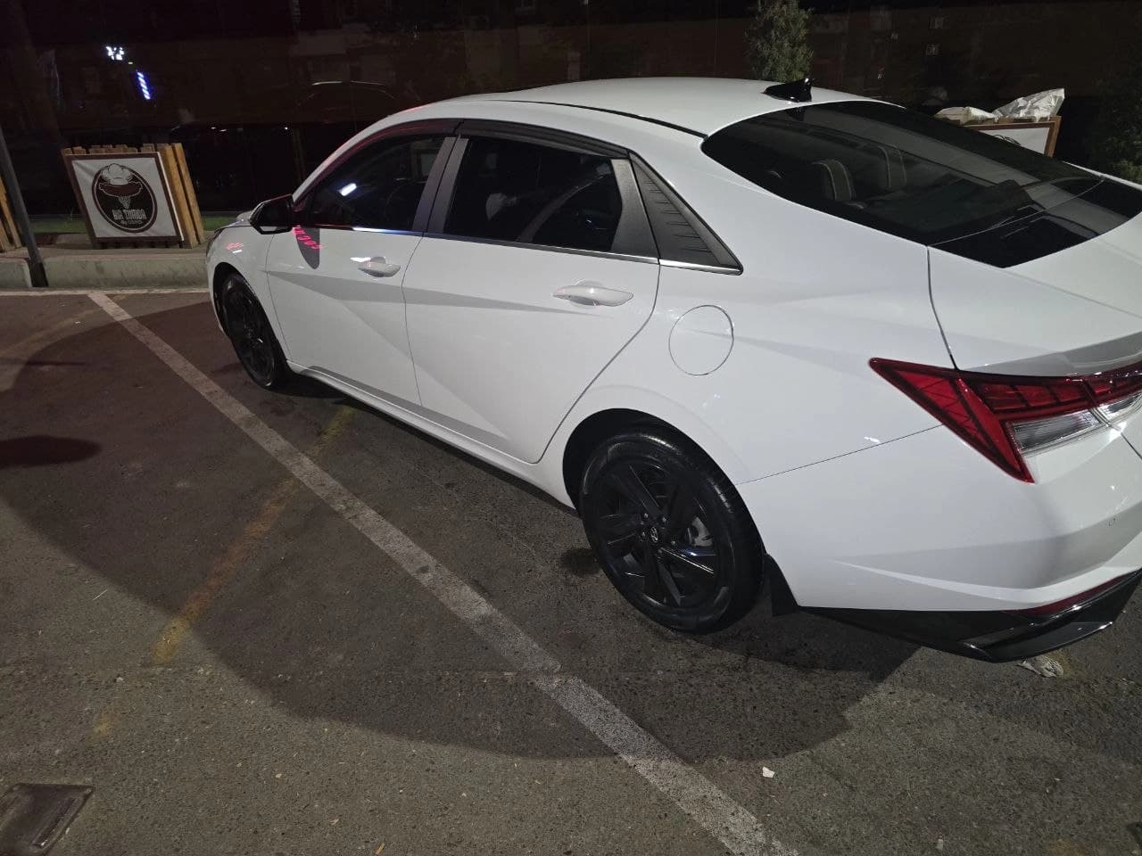 Hyundai Elantra 2022 — 3