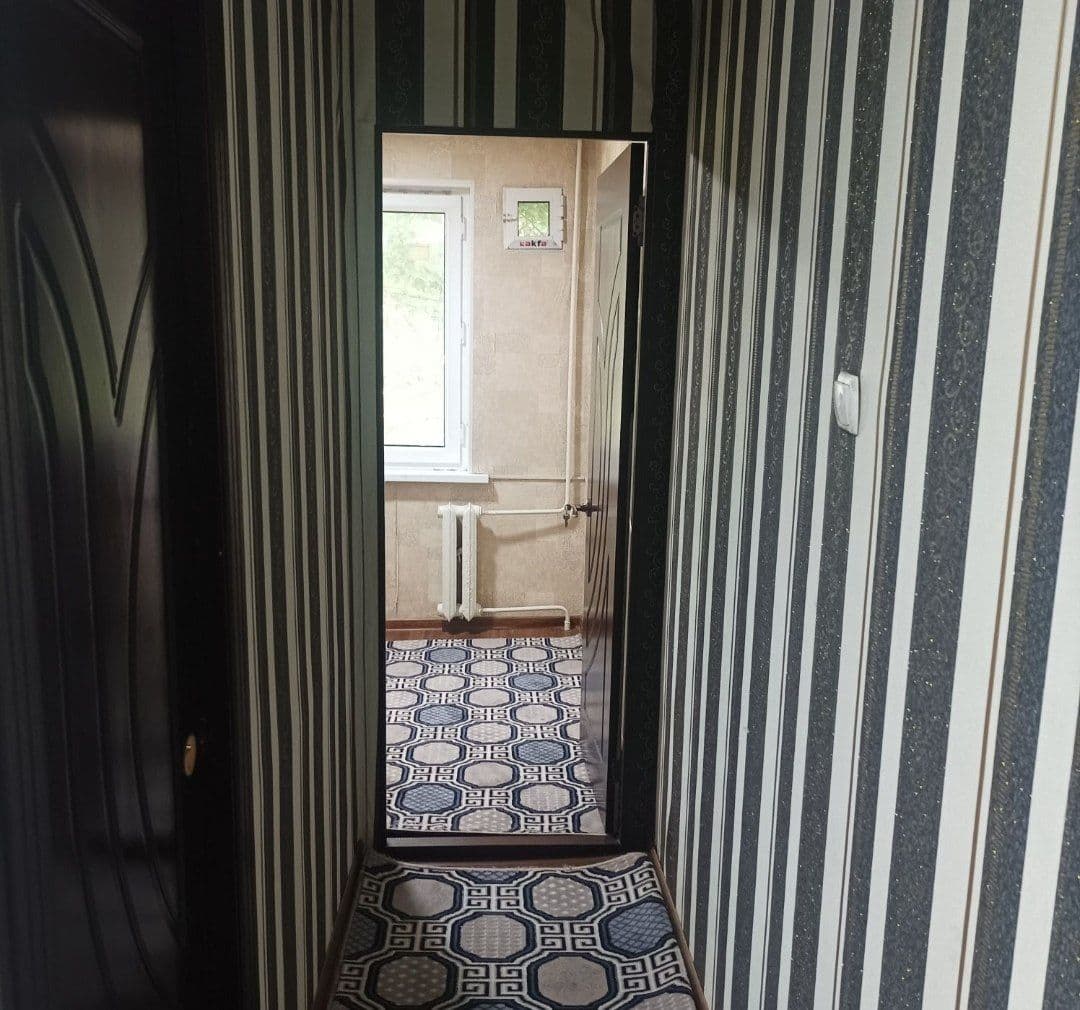 Chilonzor 24 kvartal Orientir 199 maktab oldida2//3//5500 y.e.Lyuboyiga — 2