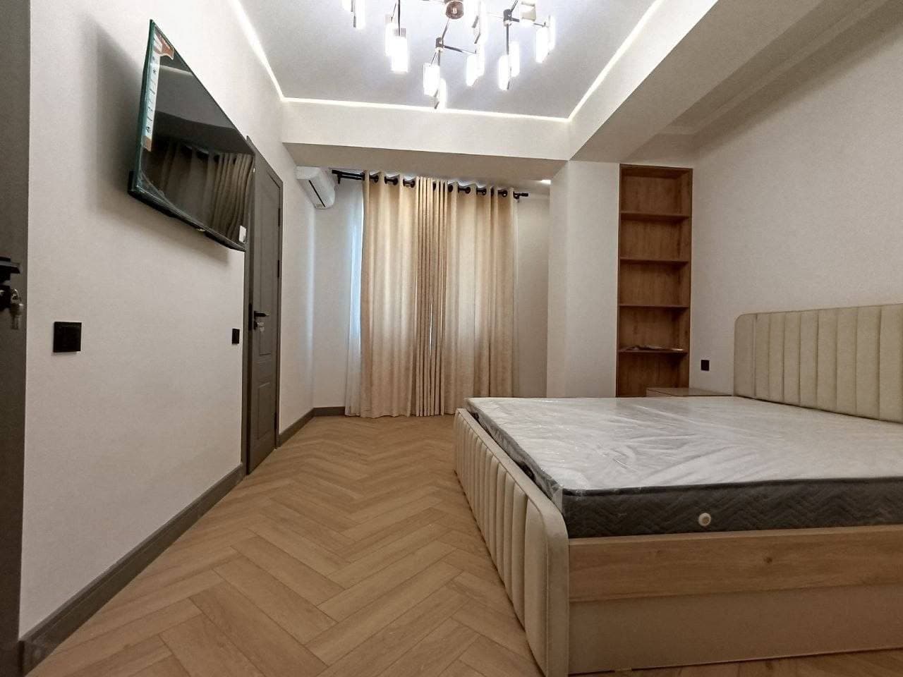 Buyuk Ipak yo’li metrosi yaqinida 3 xona — 4