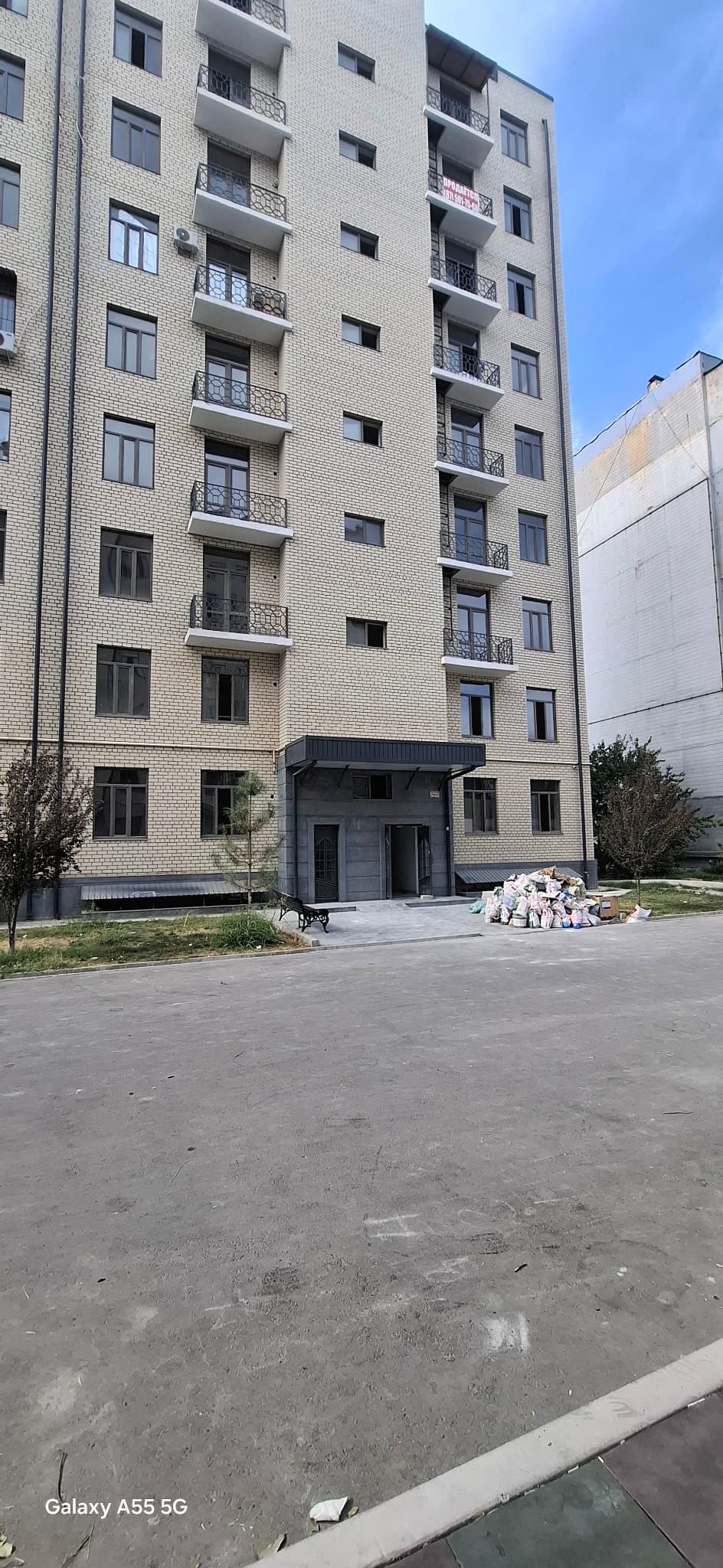 Сергели Дустлик 2 Дуплекс квартира сотилади. — 2
