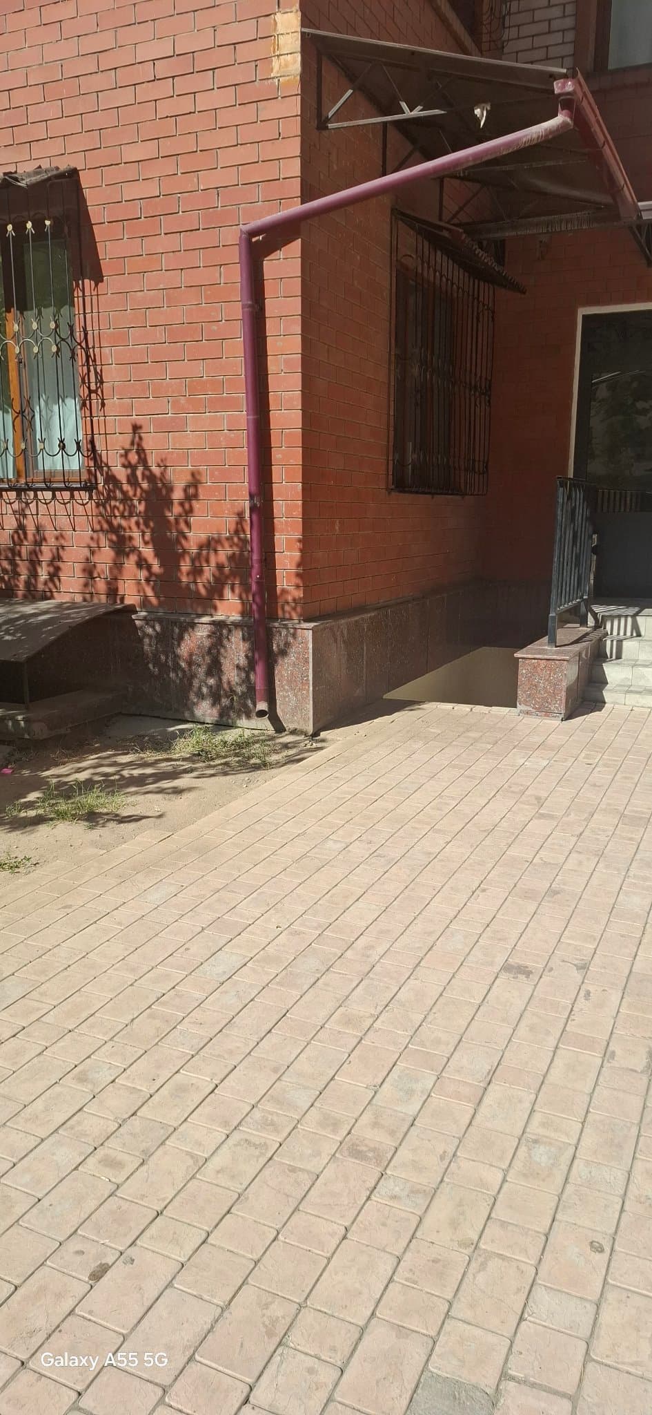 Цокол сотилади Яккасарой Дрим Хаусда. — 2