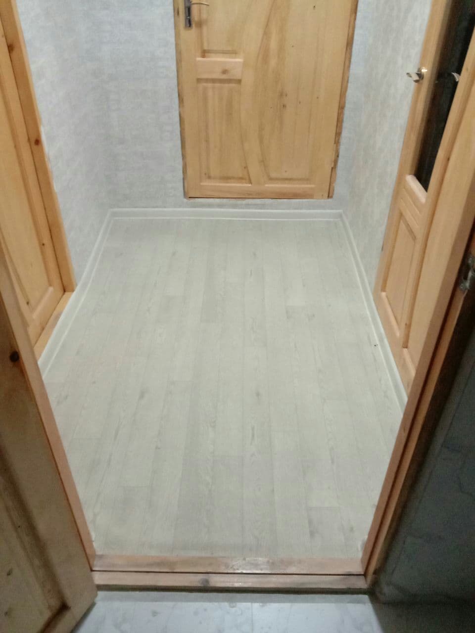 Юнусабад 2 квартал 1 в 2 /1/4 2 комнаты не торец 36 м2 — 3