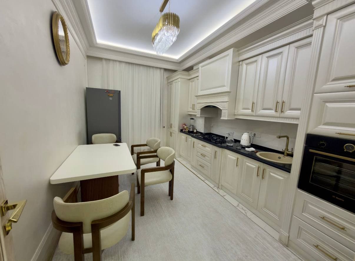 3-ком квартира в ЖК POYTAXT GAVHARI Basri Baba, Алайский , Ц-2 — 3
