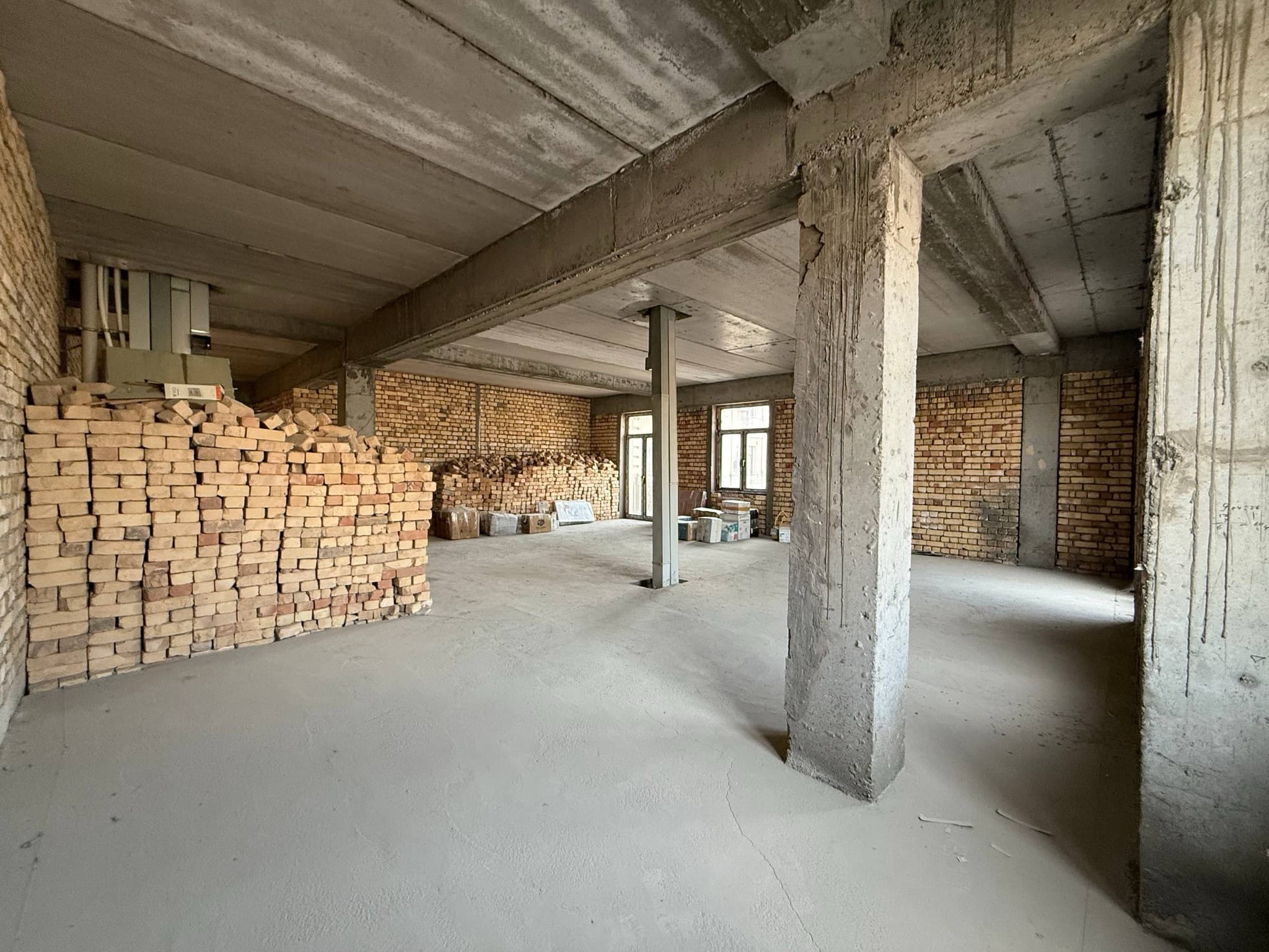 Mirabad Palace Продается 4 комнатная квартира коробка ул.Катта Мирабад — 2
