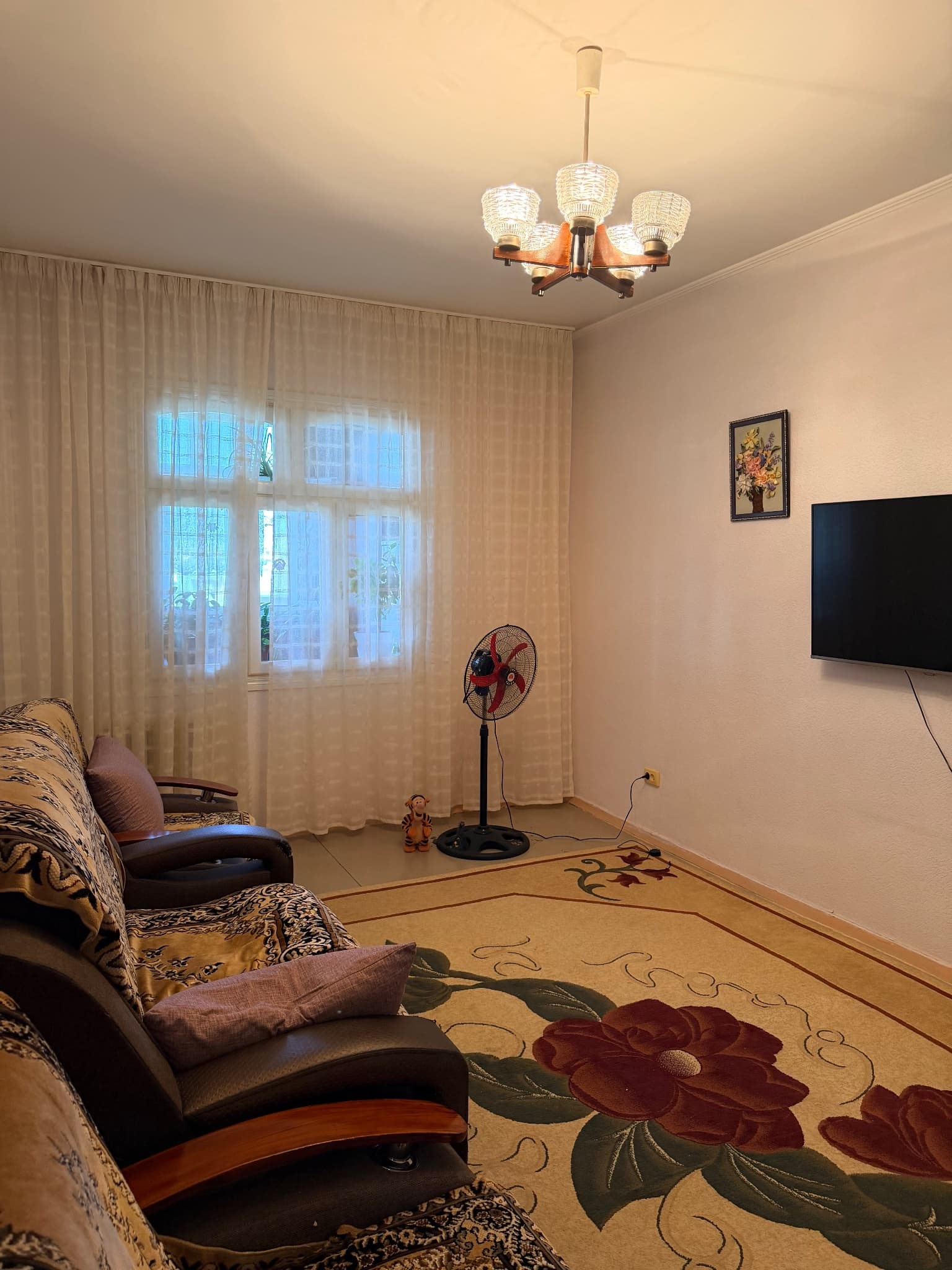 Yunusobod 11 kv da 3 xona uy srochni sotiladi — 5
