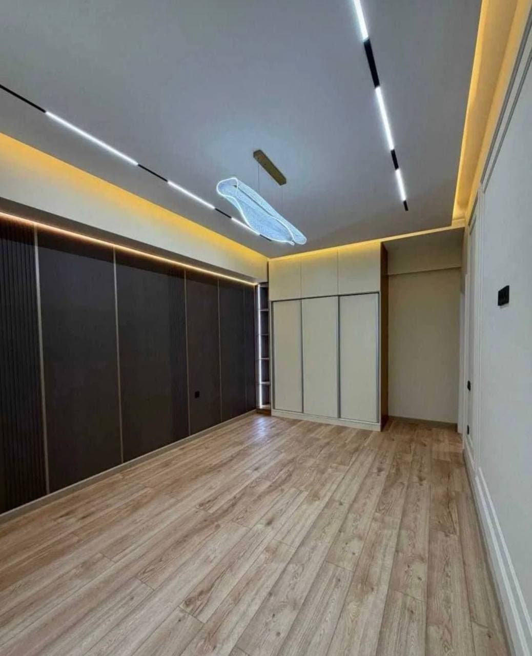 2/5/9 Poytaxt Residence — 1