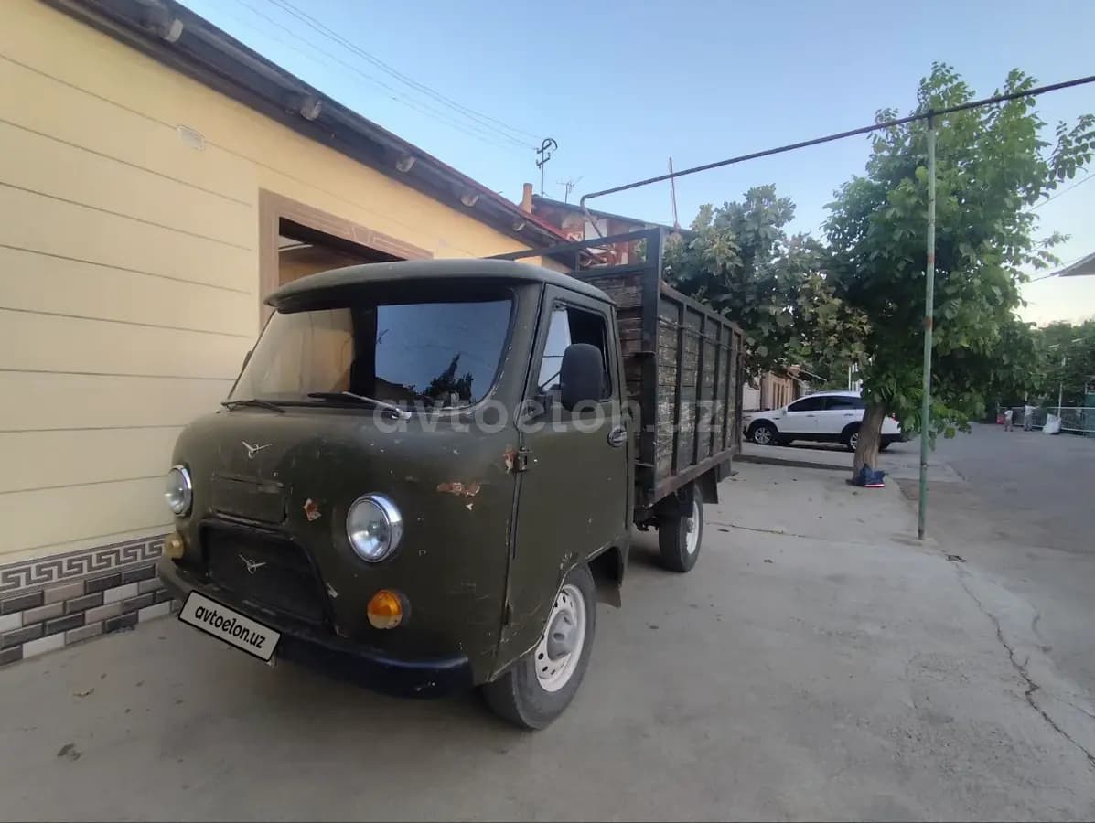 УАЗ 3303 1984 — 2