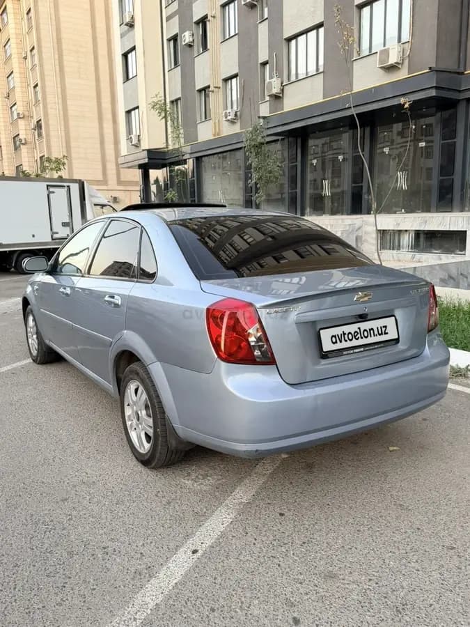 Chevrolet Lacetti, 3 позиция 2010 — 5